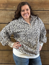 Load image into Gallery viewer, Cheetah 1/4 - S-XL