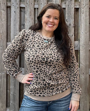 Load image into Gallery viewer, Cheetah Crew- S-XL