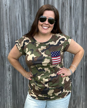 Load image into Gallery viewer, Camo Pocket T - S-XL