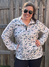 Load image into Gallery viewer, Camo 1/4 Zip - XL