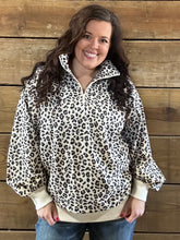 Load image into Gallery viewer, Cheetah 1/4 - S-XL