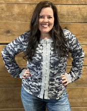 Load image into Gallery viewer, Camo &amp; Lace LS - S-XL