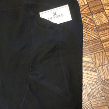 Load image into Gallery viewer, Black Pocket Leggings - S-3X - Run Snug