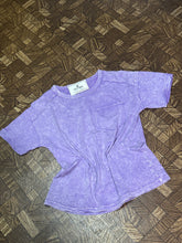 Load image into Gallery viewer, Lavender Pocket T - S M