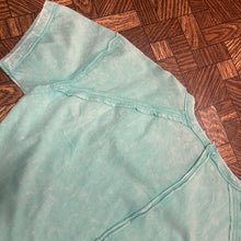 Load image into Gallery viewer, Turquoise Basic T - XL