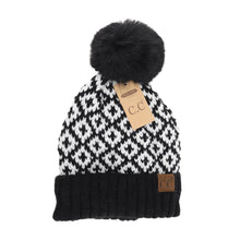 Load image into Gallery viewer, Fleece Lined PomPom - Diamonds